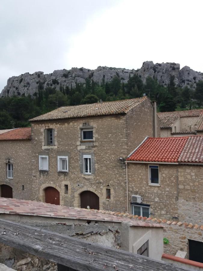 Le Patio Des Cigales Bed and Breakfast Roquefort-des-Corbières Exteriör bild